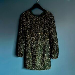 Gorgeous emerald green Christmas dress